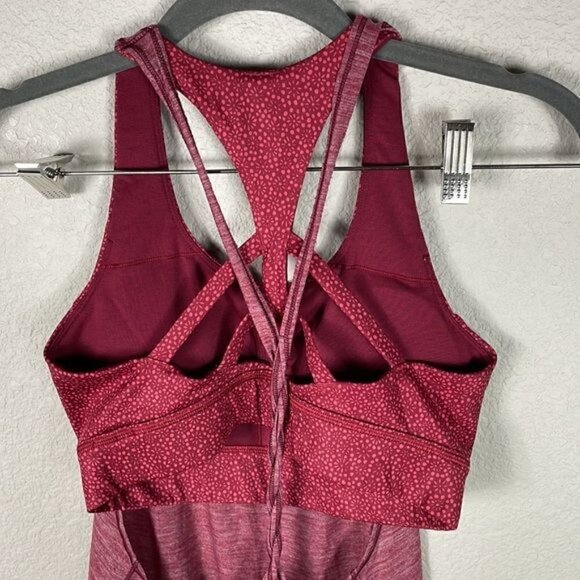 Lululemon Twist and Toil Athletic Sports Bra Tank Top Combo Maroon Red Sz 6 - Picture 9 of 10